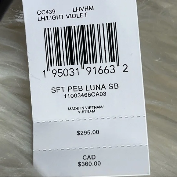 CC439 - Coach Luna Shoulder Bag - Picture 7 of 12